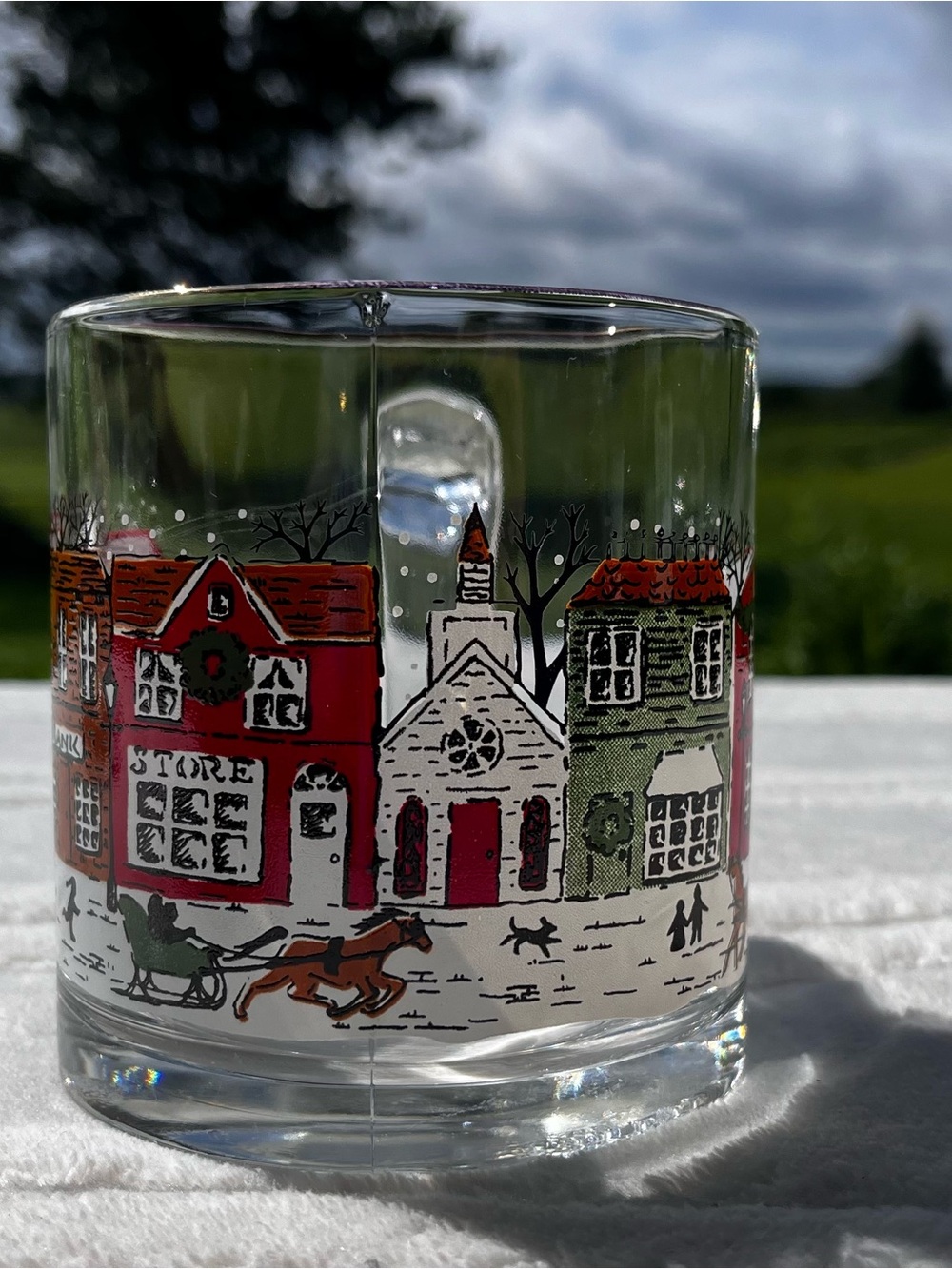 Libby Winter Scene Vintage Mugs - Picture 6 of 7